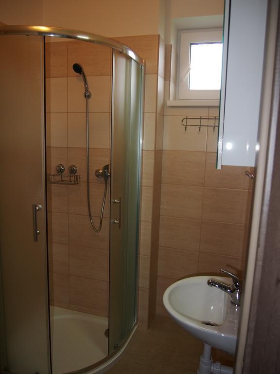 Apartmany Relax Ladná Exterior foto